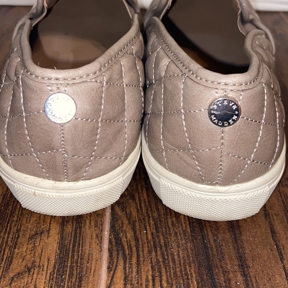 Steve Madden slip on size 7.5 - Picture 4 of 8